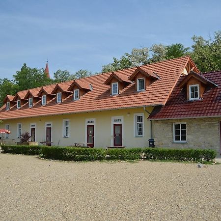 Stara Fara 호텔 Chržín 외부 사진